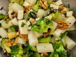 Spargelsalat mit Feta